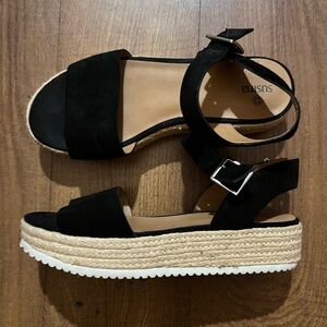 Susina Black Espadrille Platform Sandals